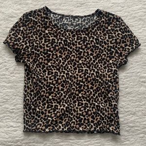 AMERICAN EAGLE OUTFITTERS leopard print T-shirt